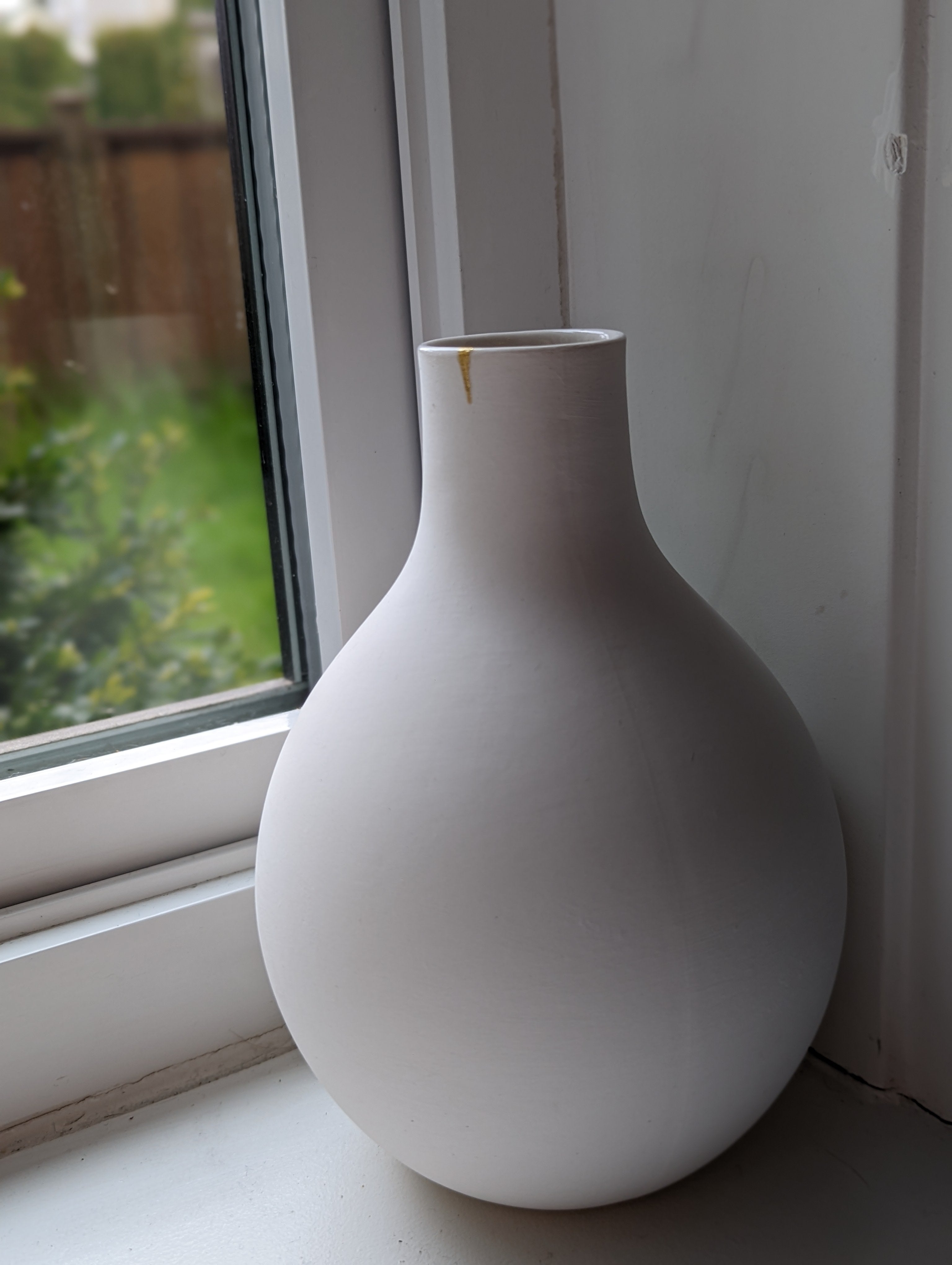 #008 A vase for Barter